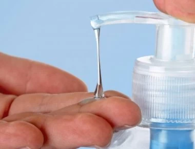 Όλα όσα πρέπει να ξέρεις για τα απολυμαντικά χεριών